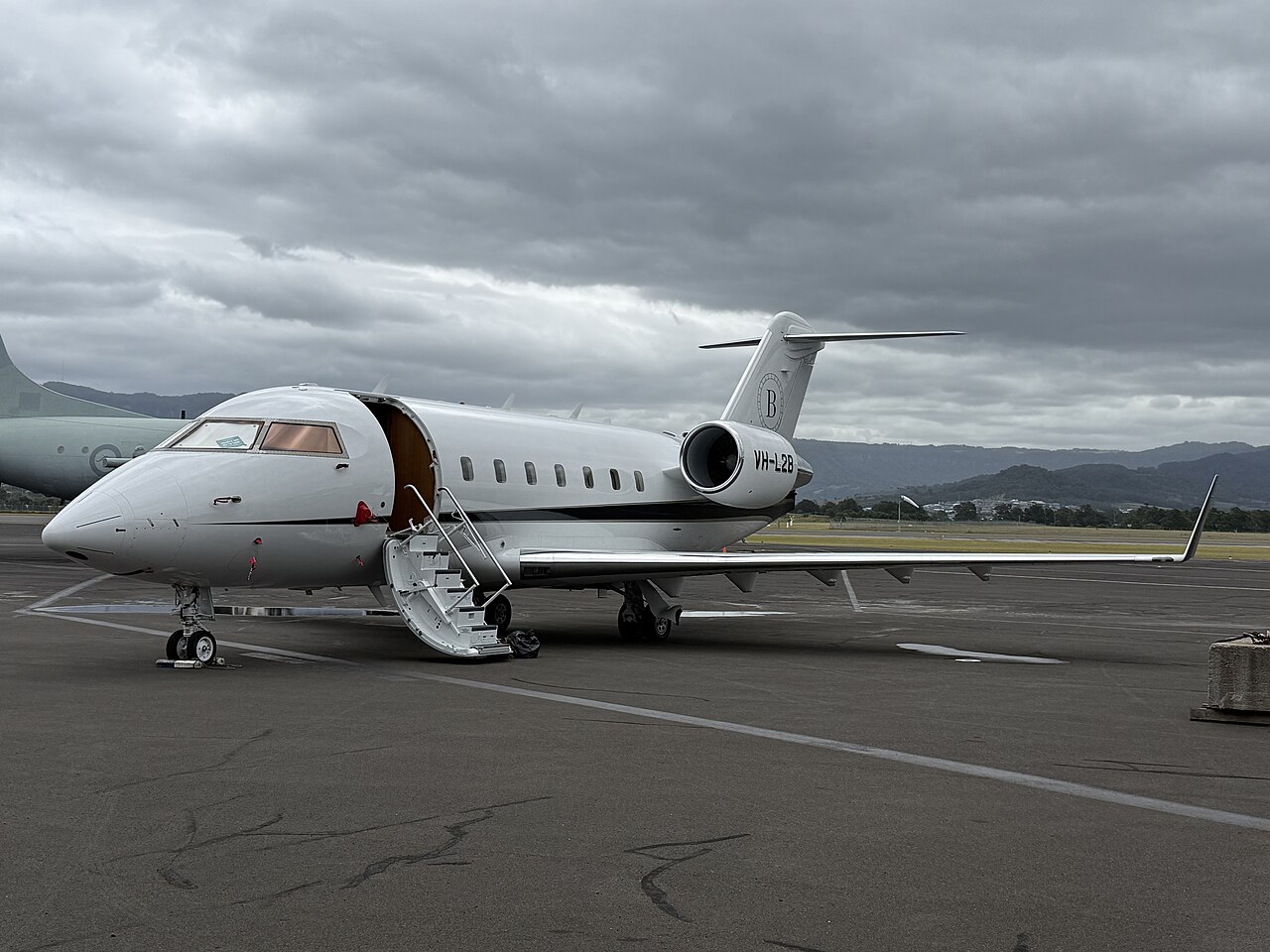 Example Challenger 604 aircraft